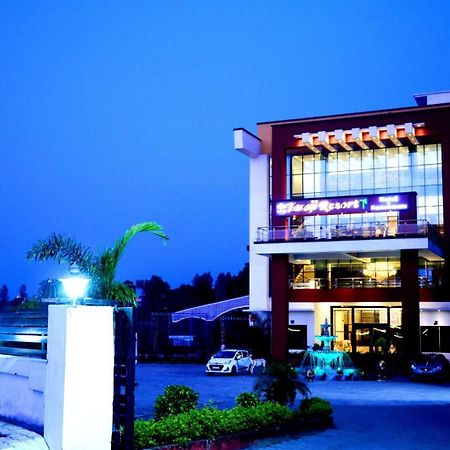 Taraji Resort Ayodhya Zewnętrze zdjęcie